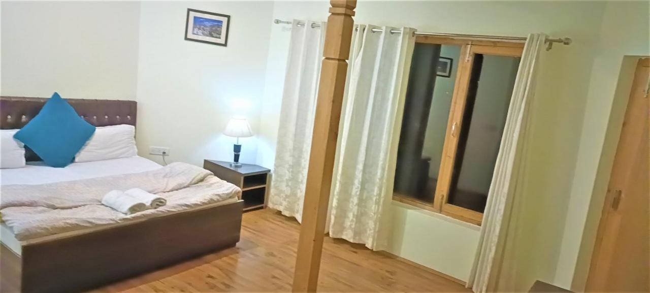 Niri-La Guest House Leh Eksteriør bilde