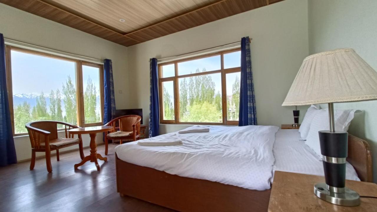 Niri-La Guest House Leh Eksteriør bilde