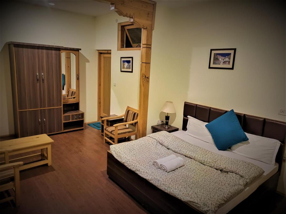 Niri-La Guest House Leh Eksteriør bilde